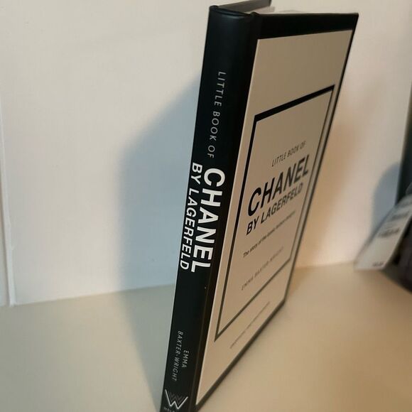 CHANEL by Lagerfeld Little book of CHANEL New - Picture 2 of 7